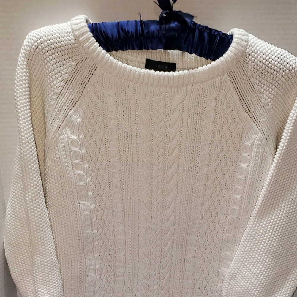 J.crew cream color size xs cropped cable knit sweater